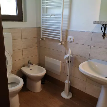 Hotel-locanda Zanzarina D'oro Nel Parco Oglio Sud *